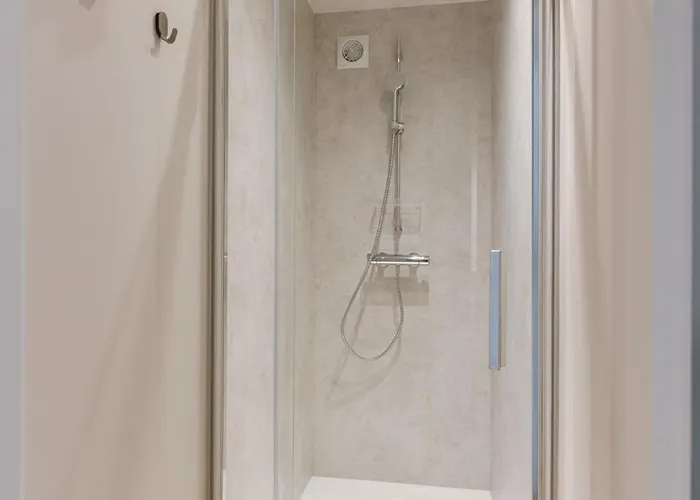 Flat Amadeus * デ パンネ